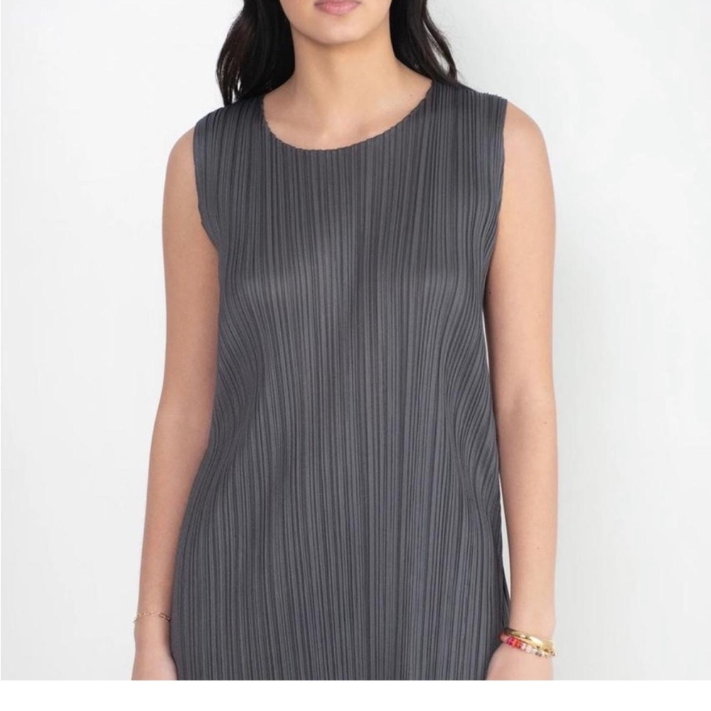 BLACK - Pleats Please Issey Miyaka side slit tunic